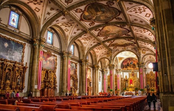 Interior de la Iglesia de San Juan Bautísta