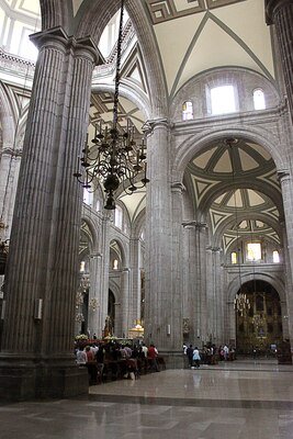 Naves de la Catedral