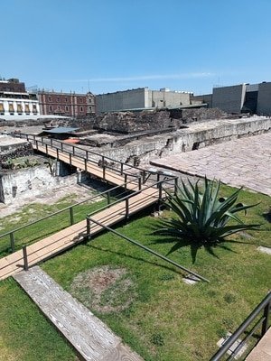 Vista hacia el norte de la Zona Arqueológica