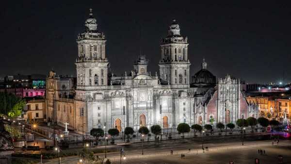 Catedral Metropolitana de noche