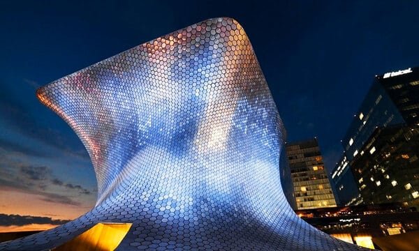 Museo Soumaya noche